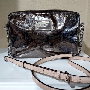 MICHAEL Michael Kors Jet Set Item Nickel LG EW Crossbody